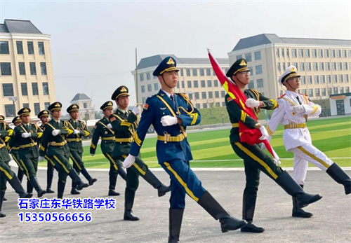 石家莊東華鐵路學(xué)校管的嚴(yán)嗎？可以隨便出入學(xué)校嗎？